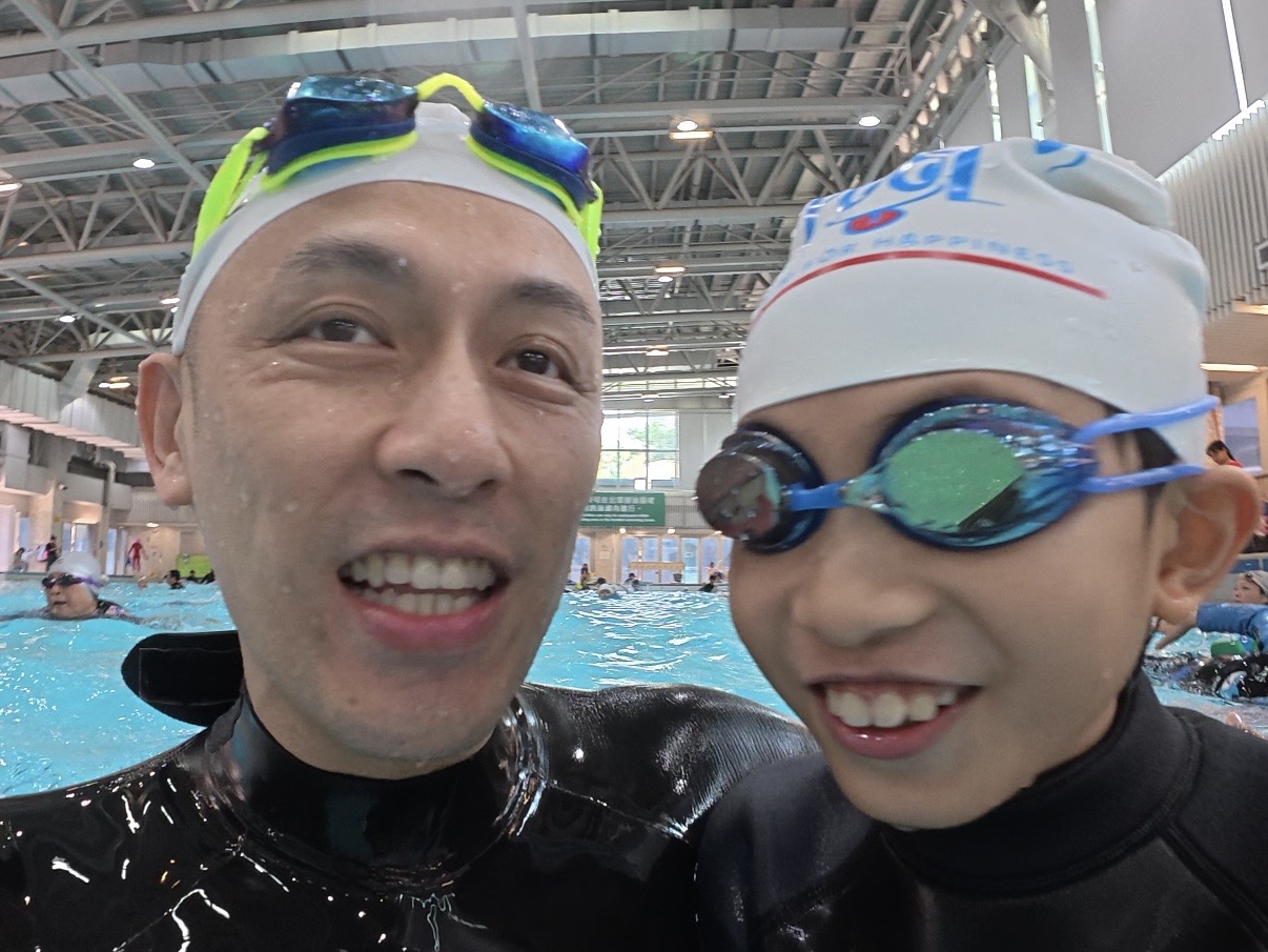 泳會 vs 私人游泳教練點揀？